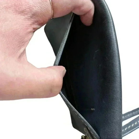 Fossil Austin Wristlet Purse Turn Lock Leather Black Brass Unisex Women One Size - Picture 7 of 15